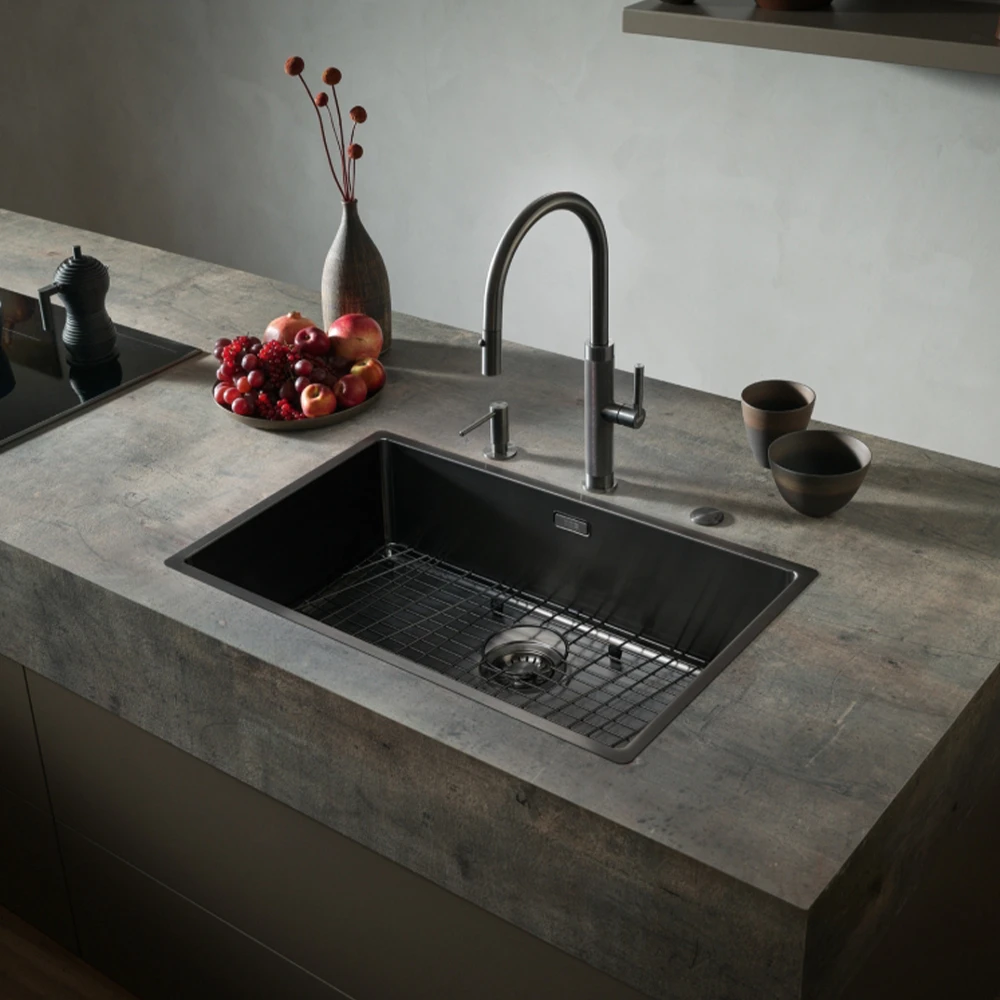 Franke Mythos Masterpiece BXM 210/110-68 Eviye + Mythos Masterpiece Spiralli Armatür + Active Sıvı Sabunluk (Antrasit) Hemen Al