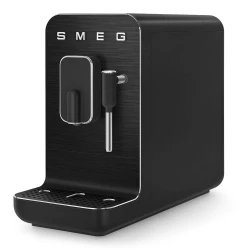 Smeg Mat Siyah Otomatik Espresso Kahve Makinesi BCC02FBMEU Hemen Al